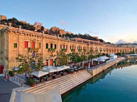 Il Palazzin Hotel Σεντ Πόλς Μπέι Εξωτερικό φωτογραφία