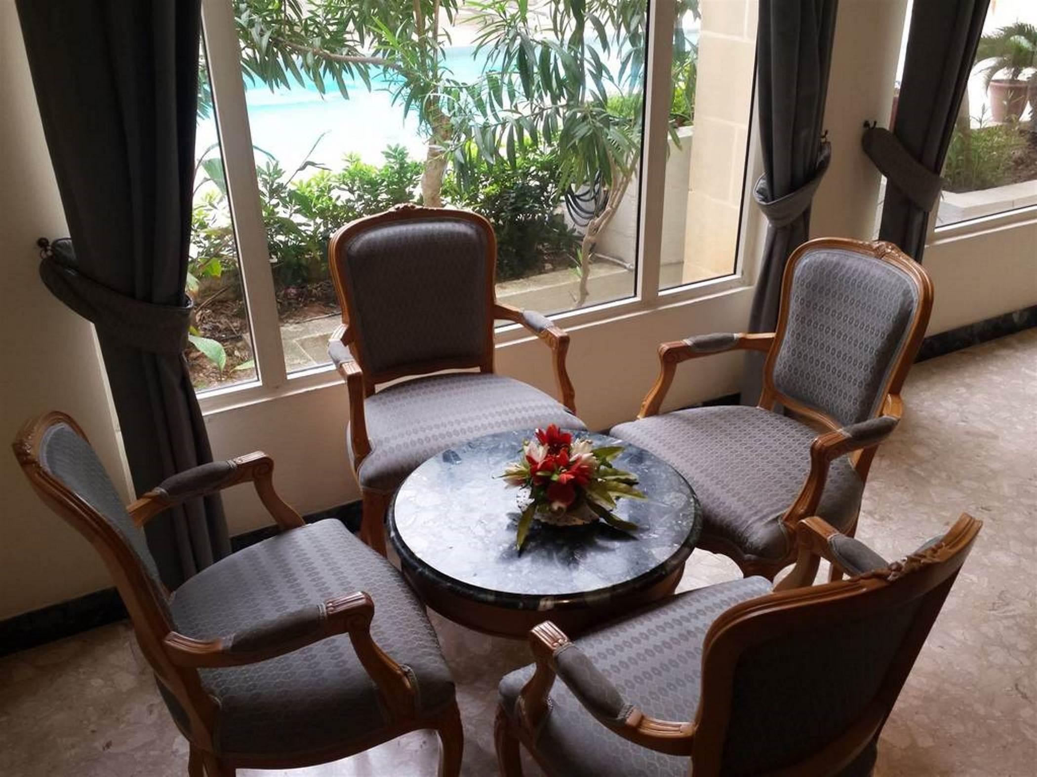 Il Palazzin Hotel Σεντ Πόλς Μπέι Εξωτερικό φωτογραφία